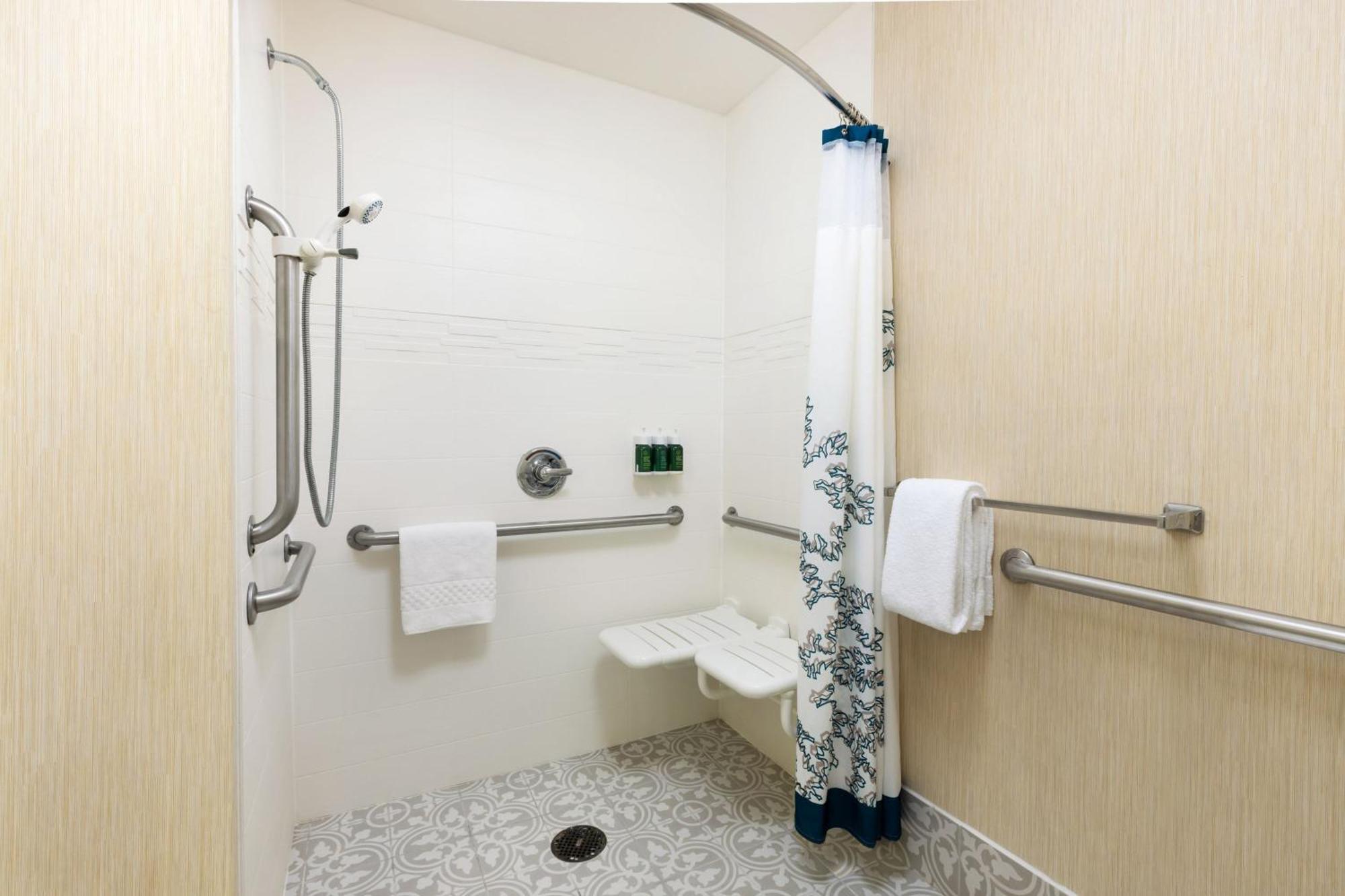 ווסט דה מוין Residence Inn Des Moines West At Jordan Creek Town Center מראה חיצוני תמונה