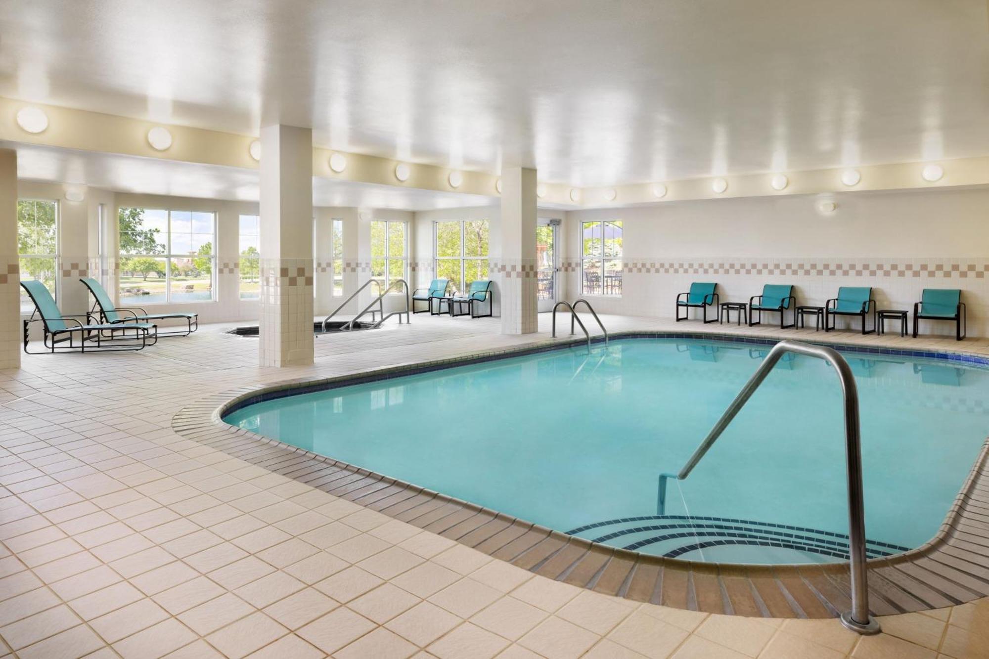 ווסט דה מוין Residence Inn Des Moines West At Jordan Creek Town Center מראה חיצוני תמונה