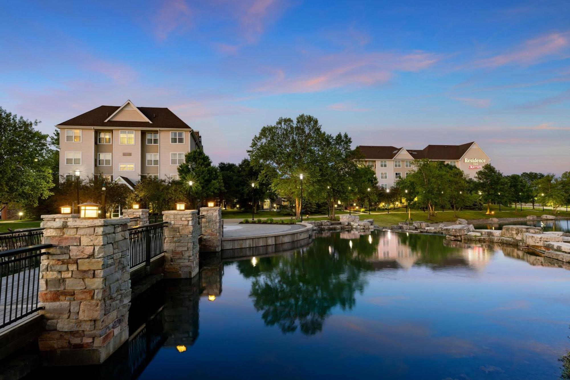 ווסט דה מוין Residence Inn Des Moines West At Jordan Creek Town Center מראה חיצוני תמונה