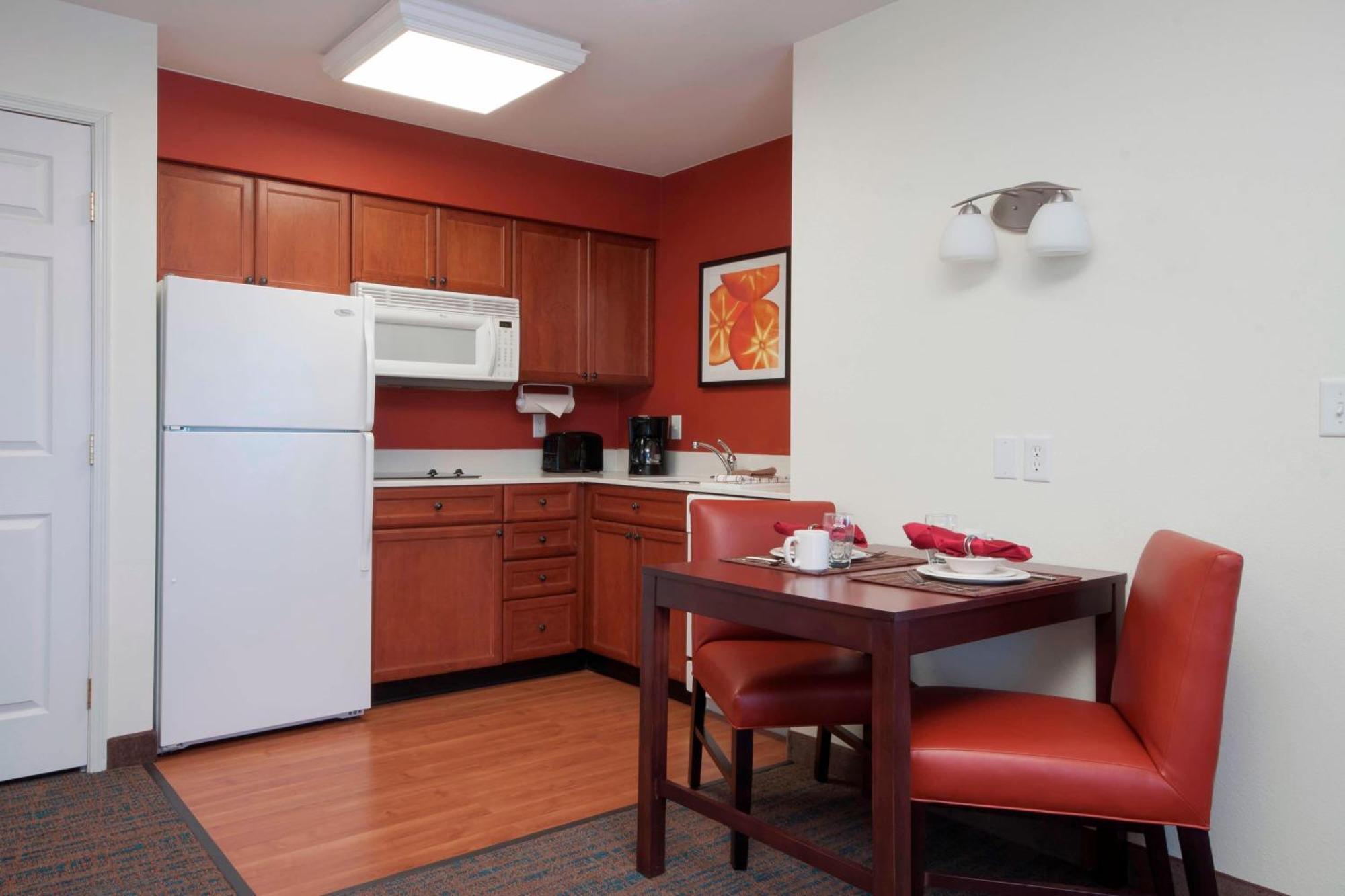 ווסט דה מוין Residence Inn Des Moines West At Jordan Creek Town Center מראה חיצוני תמונה