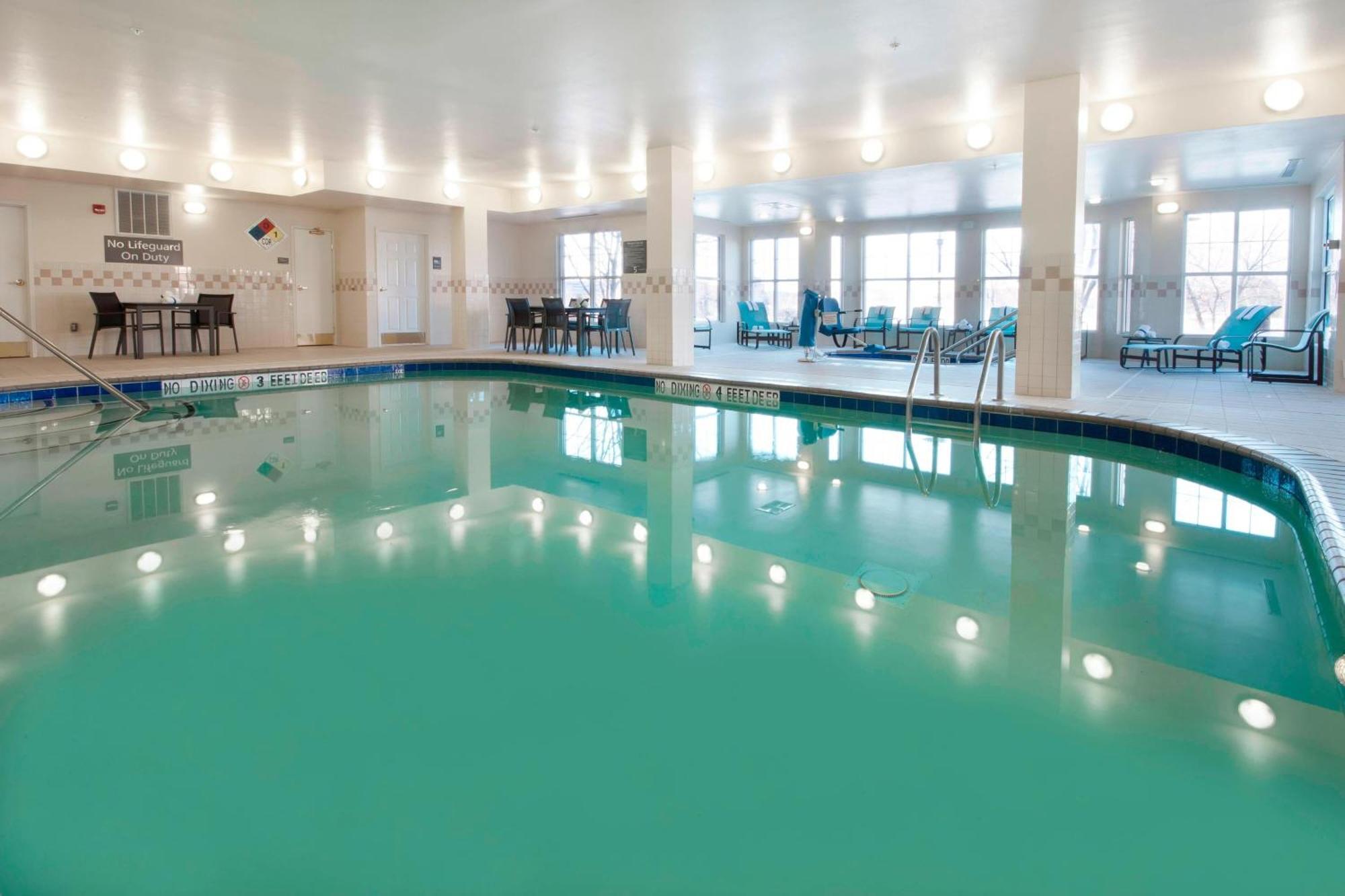 ווסט דה מוין Residence Inn Des Moines West At Jordan Creek Town Center מראה חיצוני תמונה