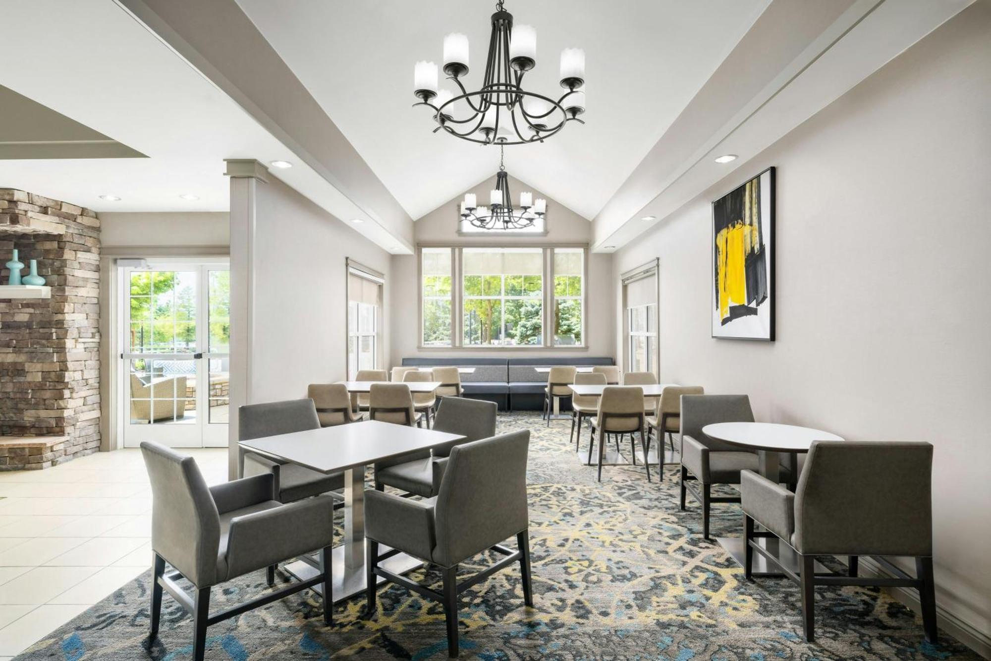 ווסט דה מוין Residence Inn Des Moines West At Jordan Creek Town Center מראה חיצוני תמונה