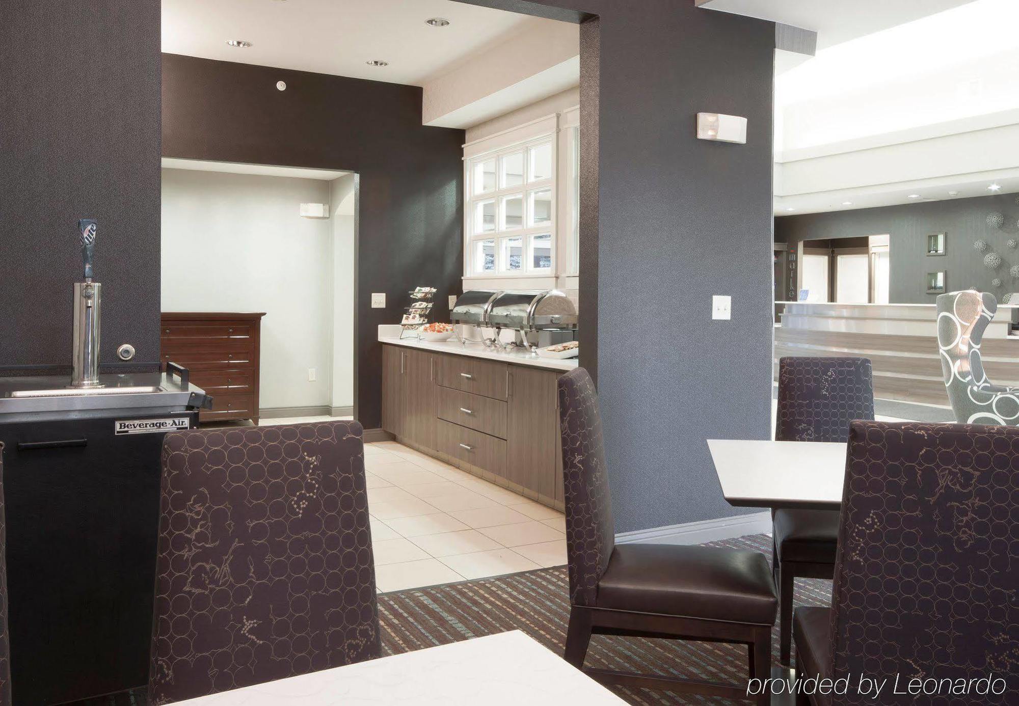 ווסט דה מוין Residence Inn Des Moines West At Jordan Creek Town Center מראה חיצוני תמונה